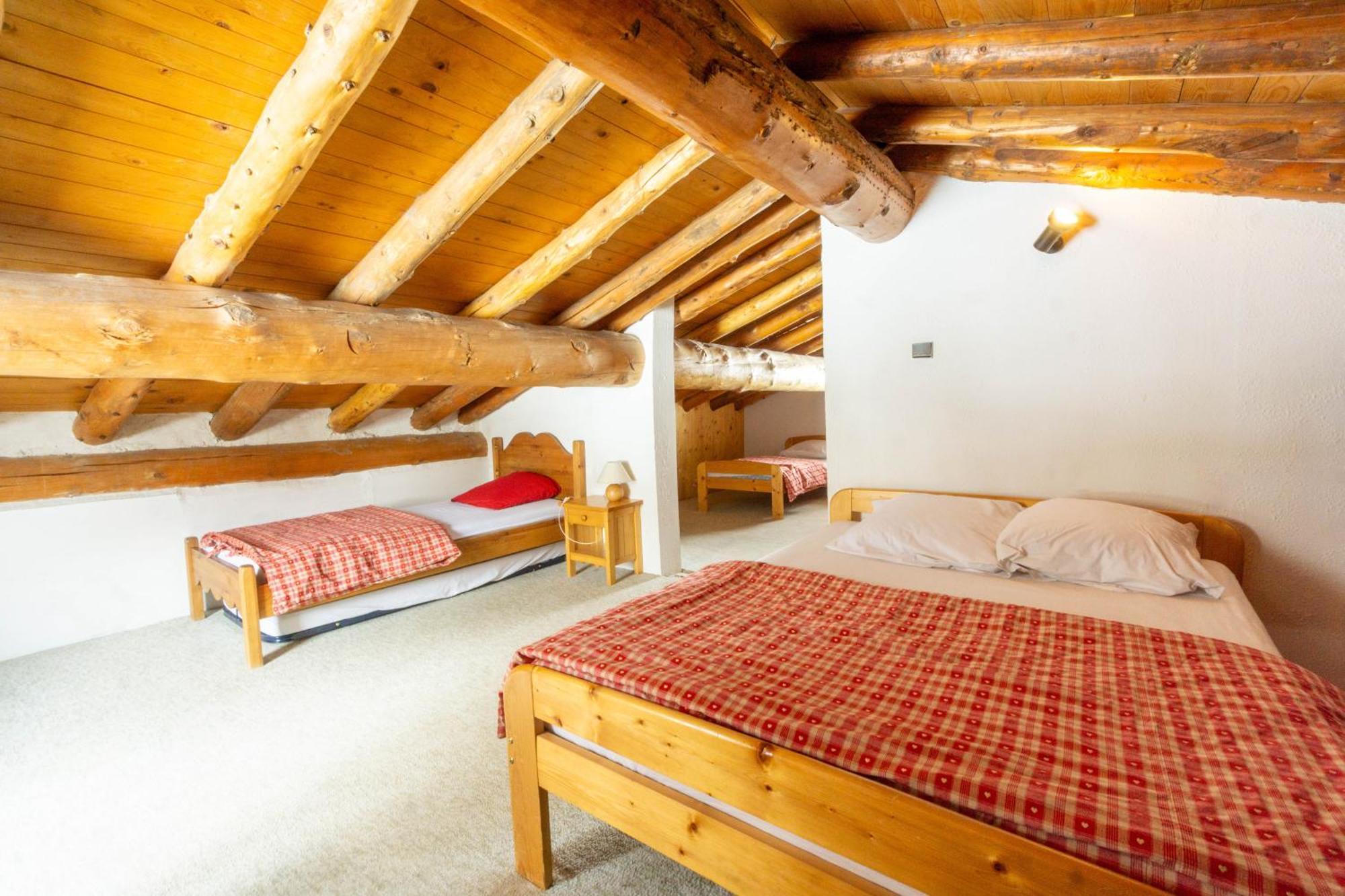 Chalet Les Moulins 阿尔克河畔博讷瓦勒 外观 照片
