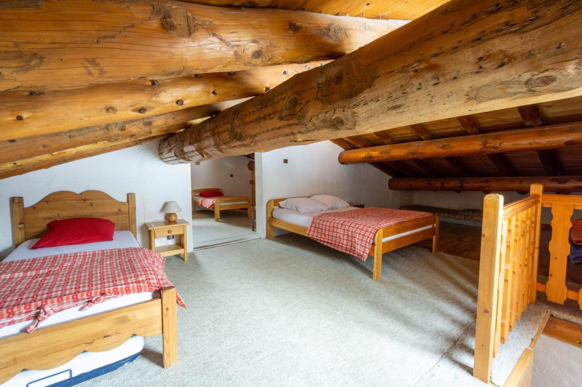 Chalet Les Moulins 阿尔克河畔博讷瓦勒 外观 照片